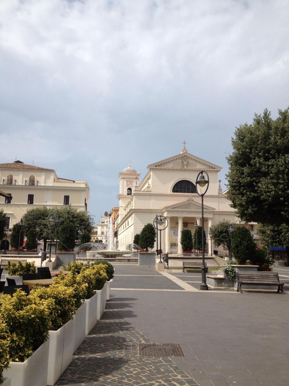 Newhouse Anthium - Central Chic Anzio Extérieur photo